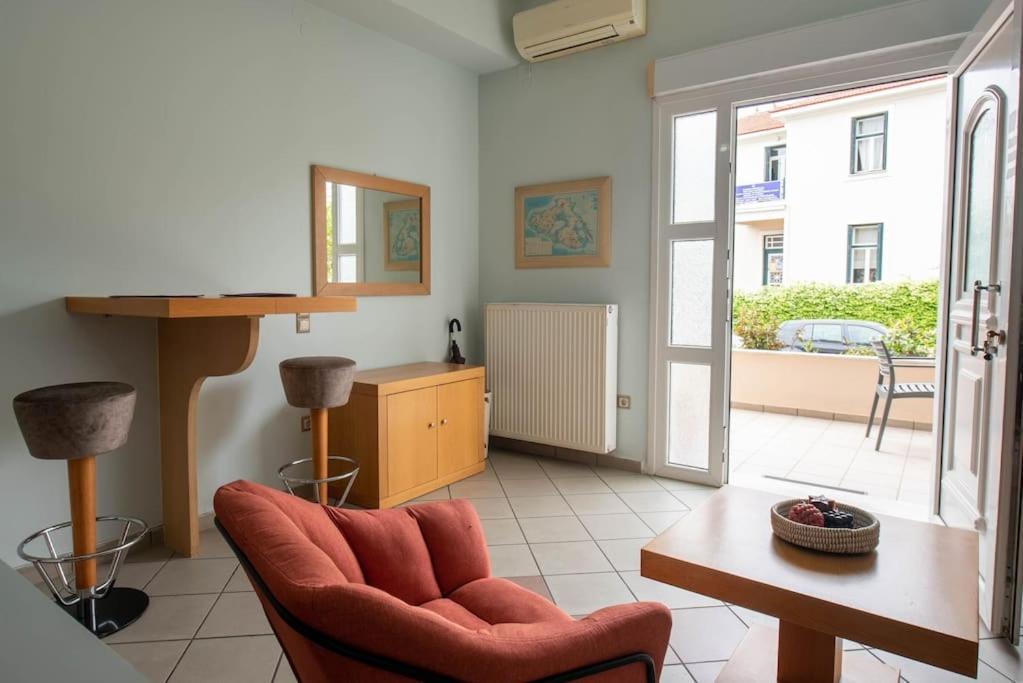 Apartament Art Of Urban Hospitality! Mytilíni Zewnętrze zdjęcie