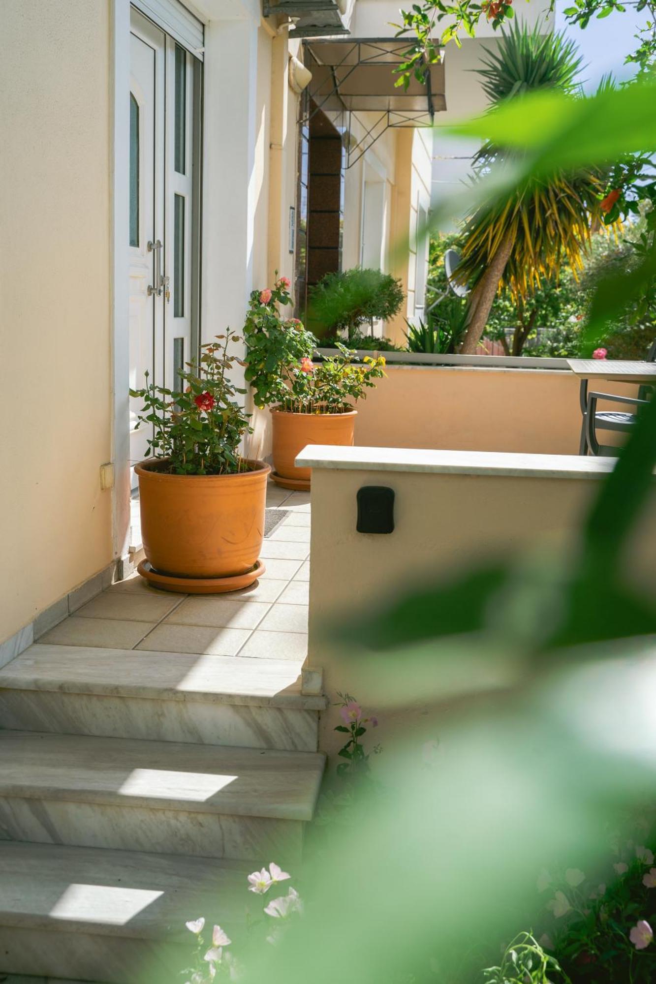 Apartament Art Of Urban Hospitality! Mytilíni Zewnętrze zdjęcie